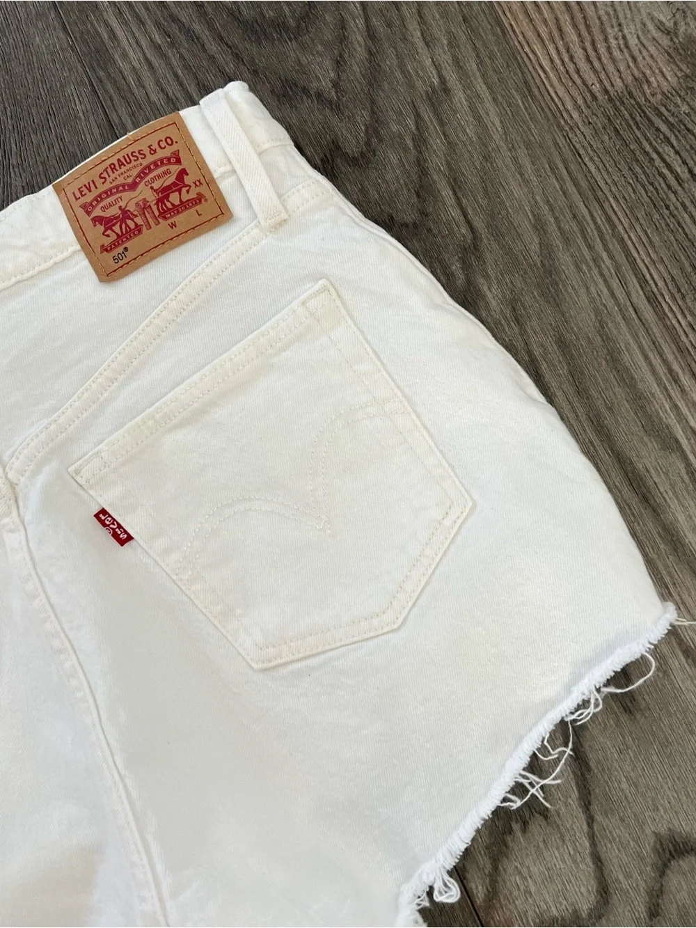 LEVI’S 501 White Button Fly Denim Jean Cutoff Shorts Size 28